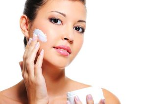 Top 1 Cách Lựa Chọn Những Mỹ Phẩm Dưỡng Da An Toàn Hiệu Quả Phù Hợp Với Da